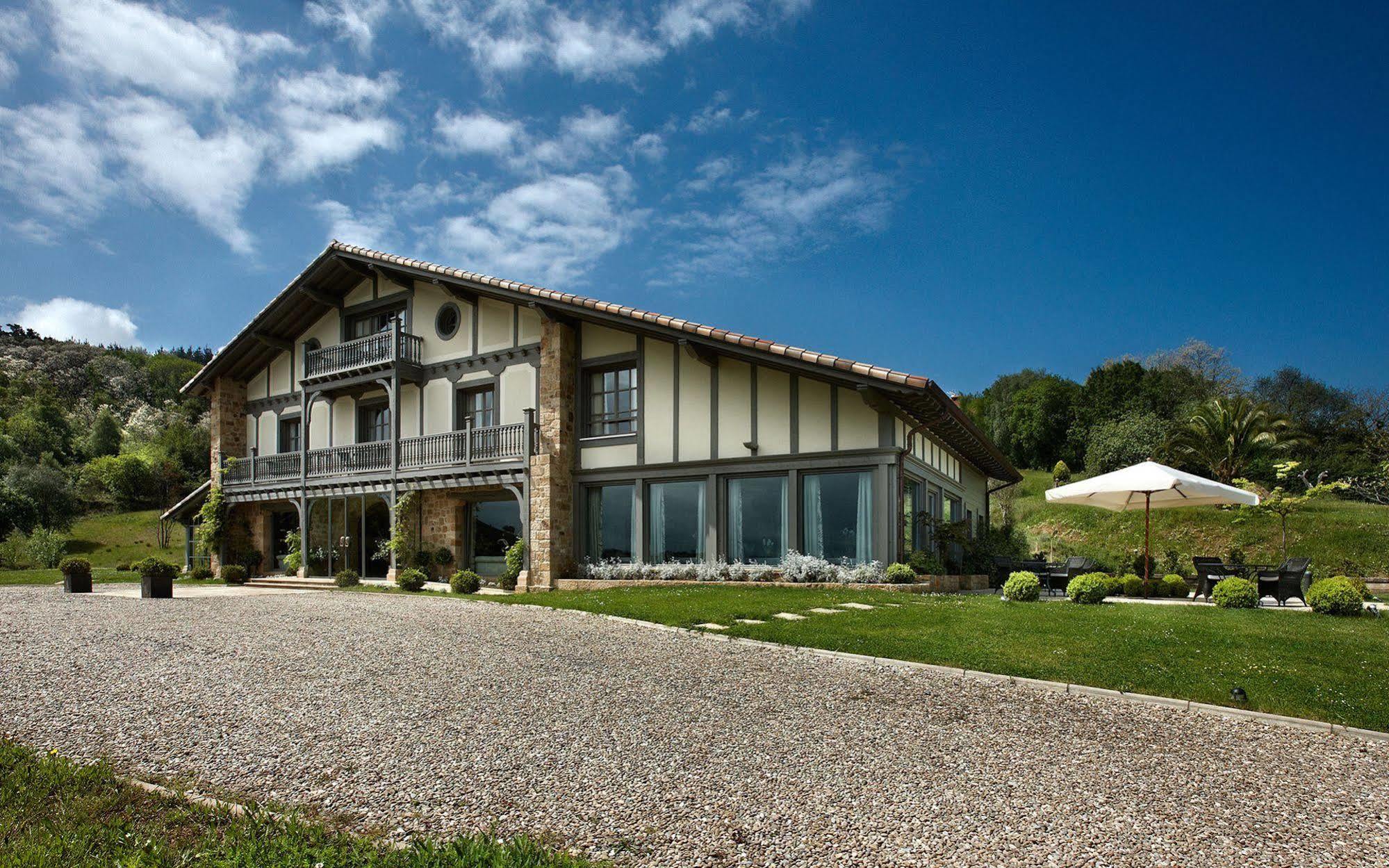 Hotel Iturregi Getaria Exterior photo